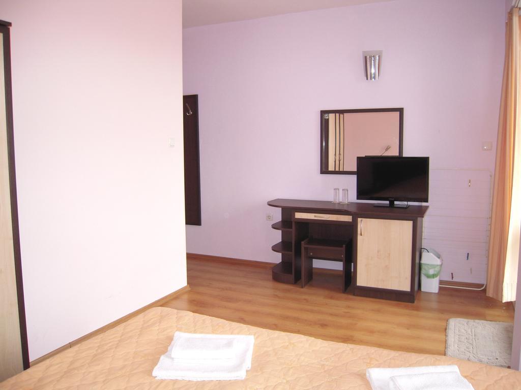 Bona Dea Club Sveti Vlas Ruang foto