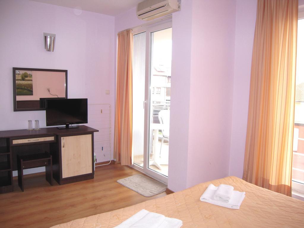 Bona Dea Club Sveti Vlas Ruang foto