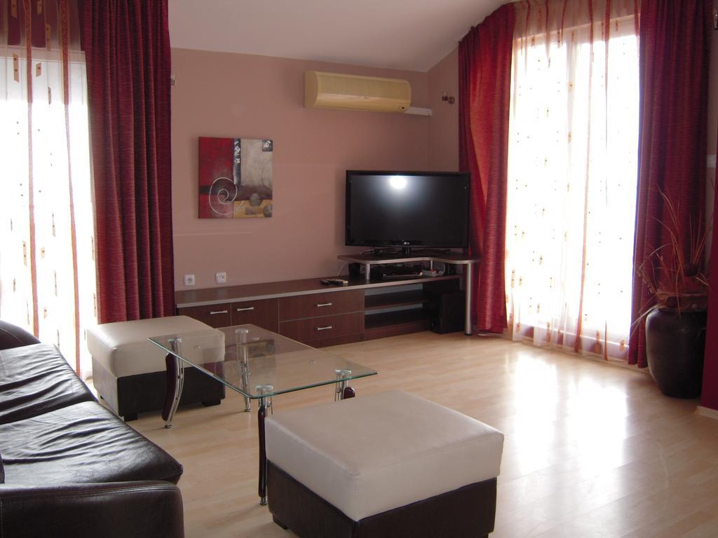 Bona Dea Club Sveti Vlas Ruang foto