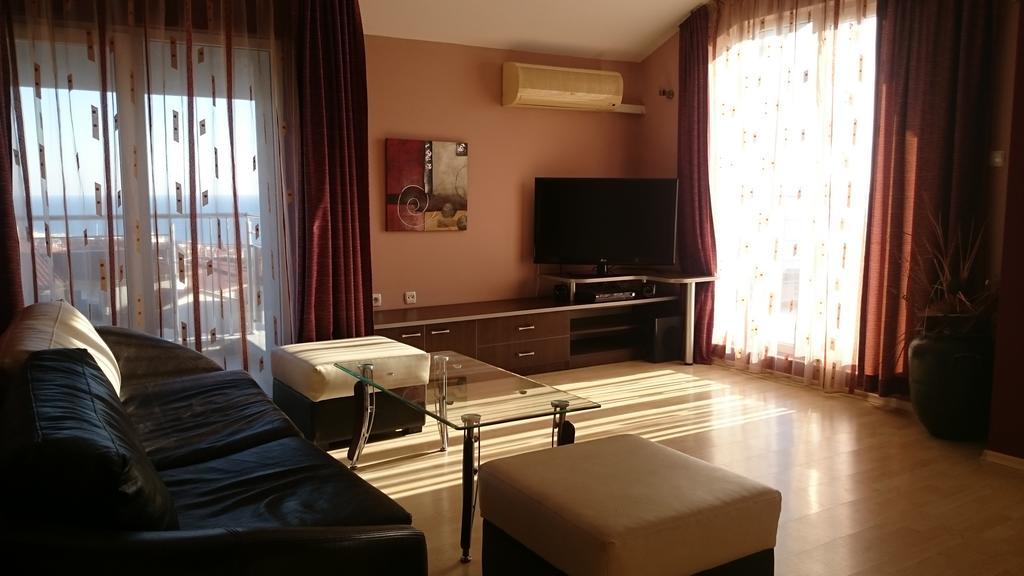 Bona Dea Club Sveti Vlas Bagian luar foto