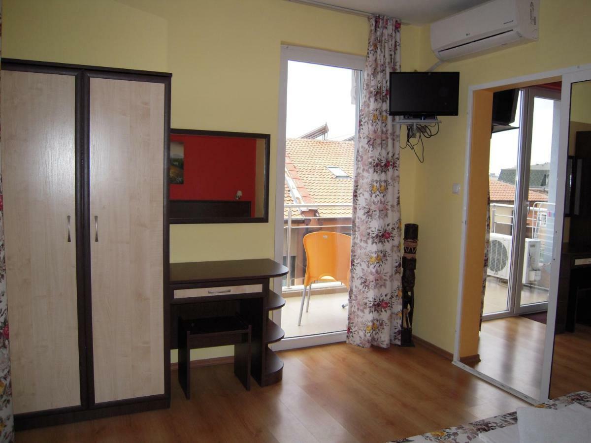 Bona Dea Club Sveti Vlas Bagian luar foto