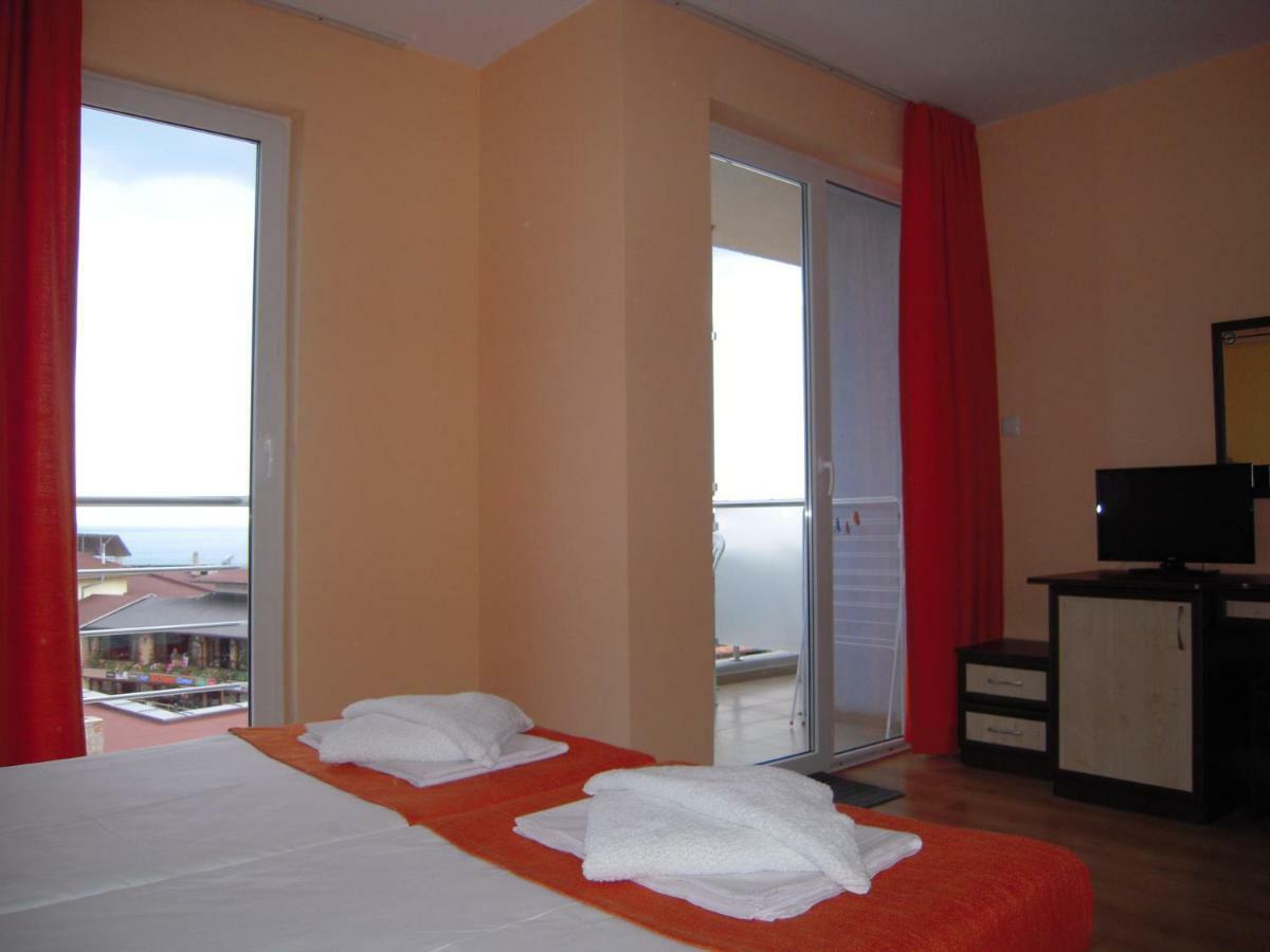 Bona Dea Club Sveti Vlas Bagian luar foto