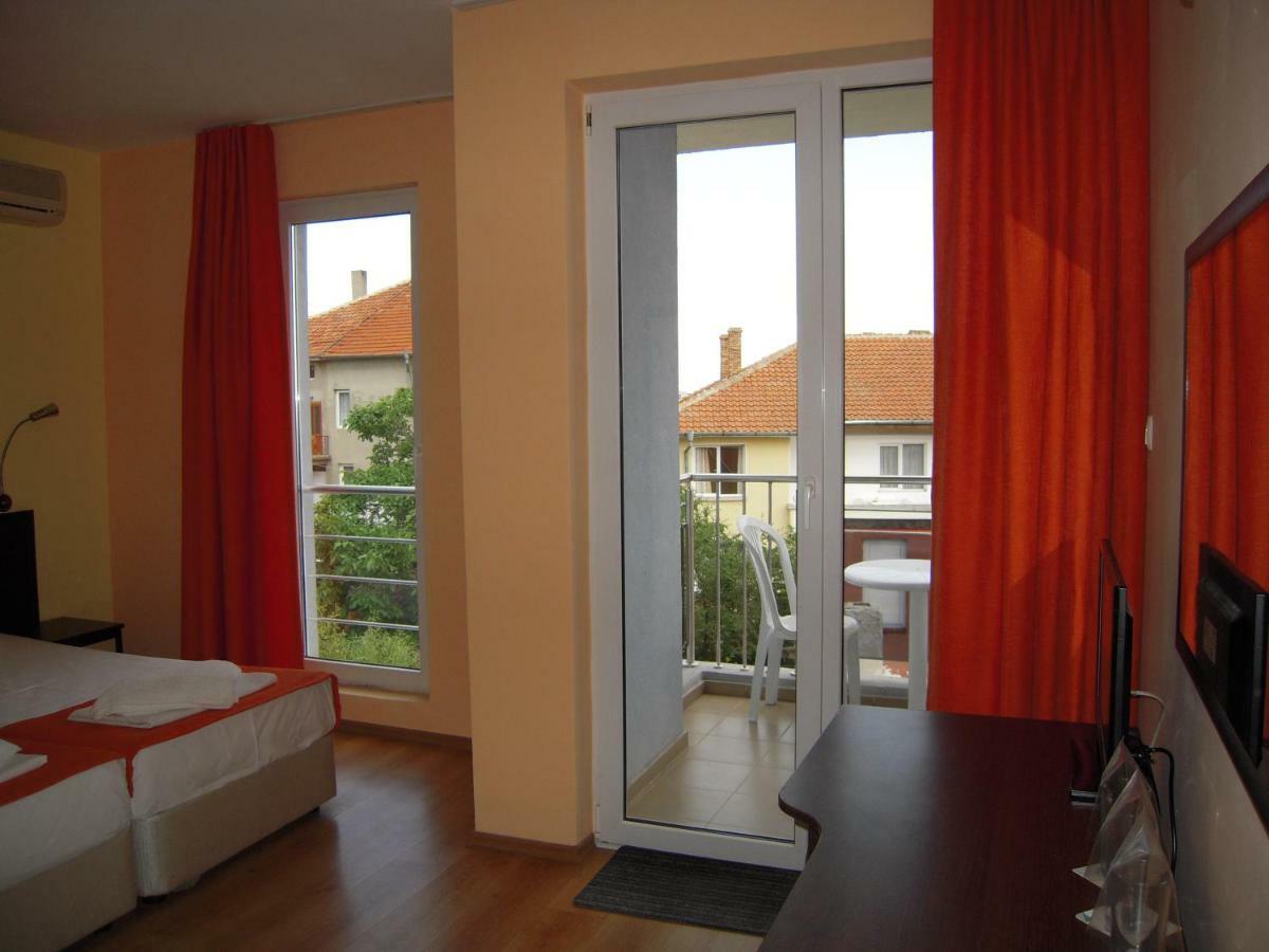 Bona Dea Club Sveti Vlas Bagian luar foto